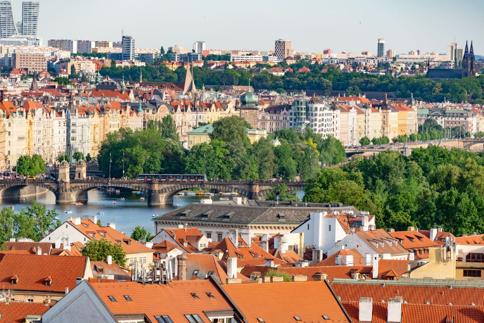 Prague Travel Guide
